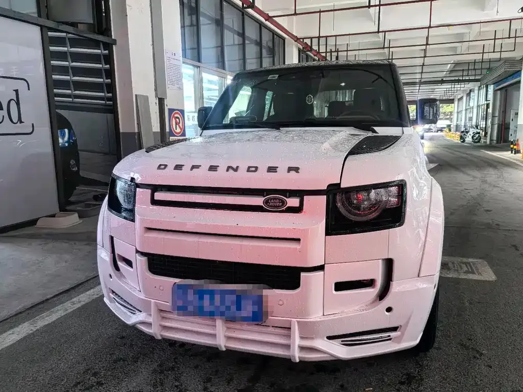 Land Rover Defender — фото 1