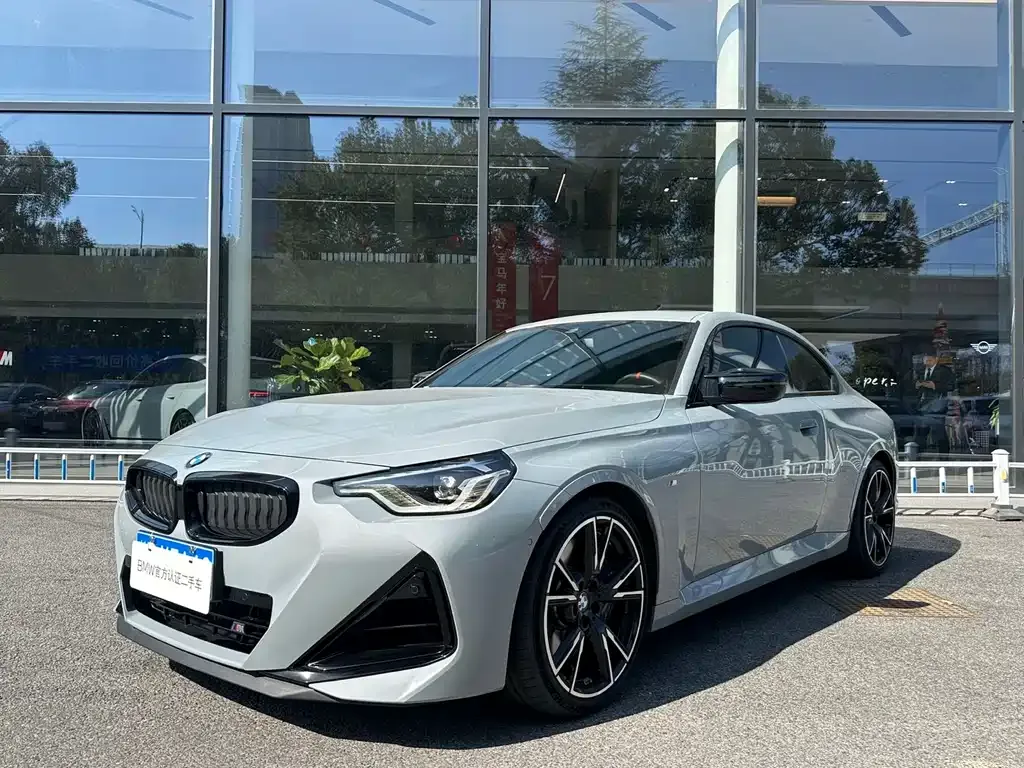 BMW M240i — фото 1