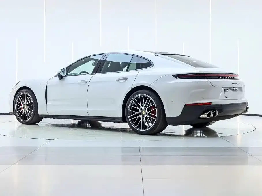 Porsche Panamera — фото 4