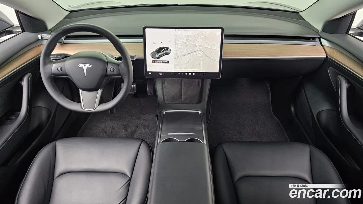 Tesla Model 3 — фото 10