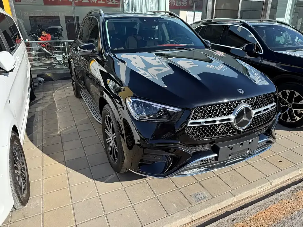 Mercedes-Benz GLE — фото 9