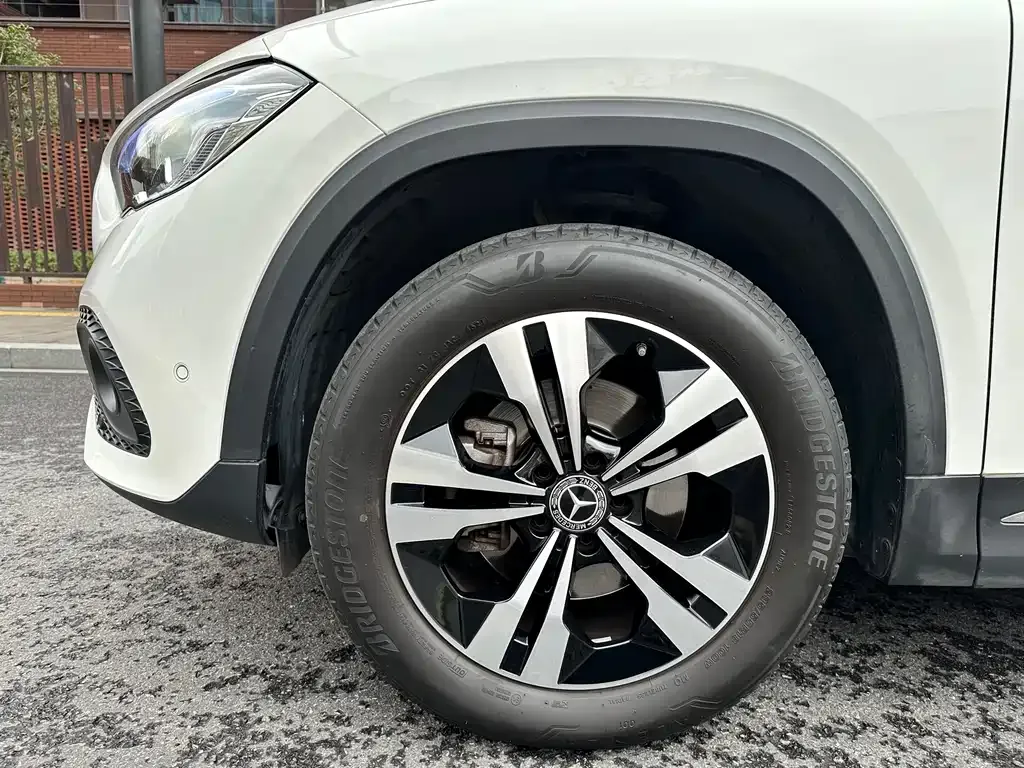 Mercedes-Benz GLA — фото 4