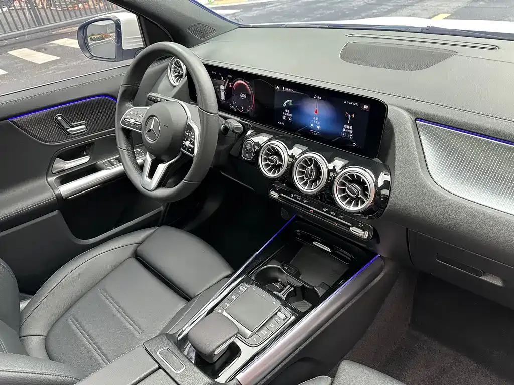 Mercedes-Benz GLA — фото 9