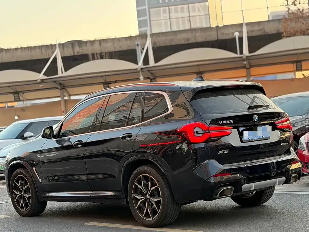 BMW X3 — фото 8