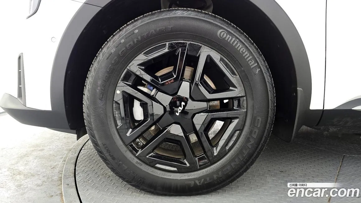Kia Sorento — фото 10