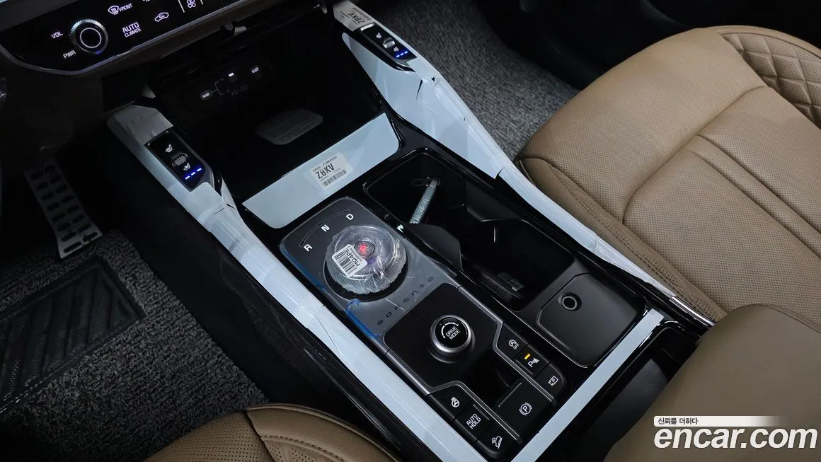 Kia Sorento — фото 9