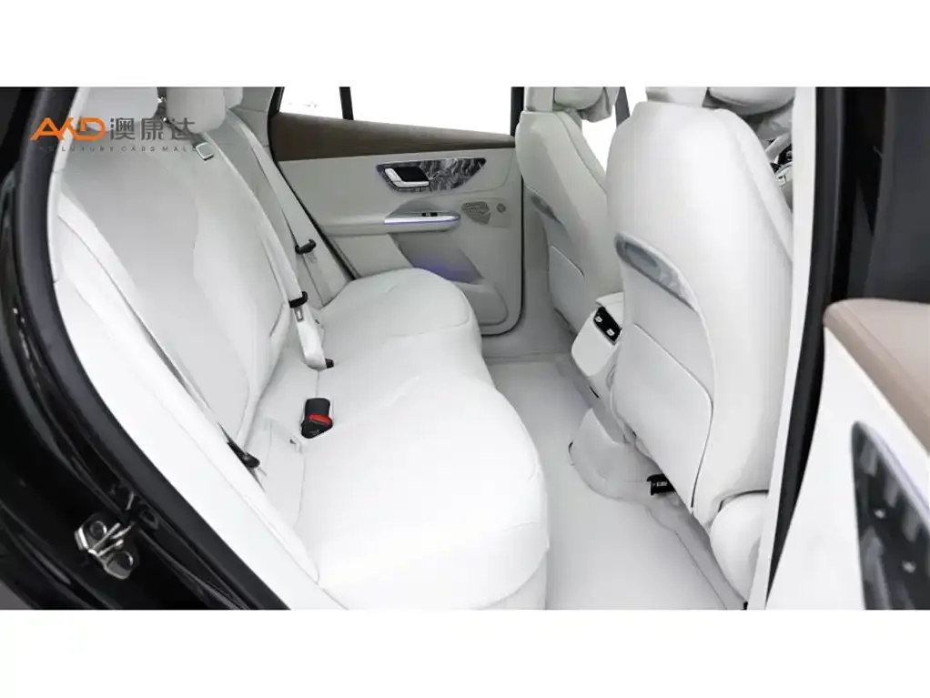 Mercedes-Benz EQE SUV — фото 3