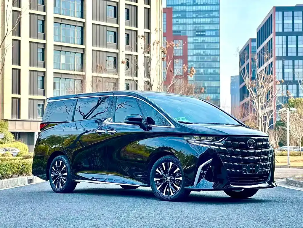 Toyota Alphard — фото 5