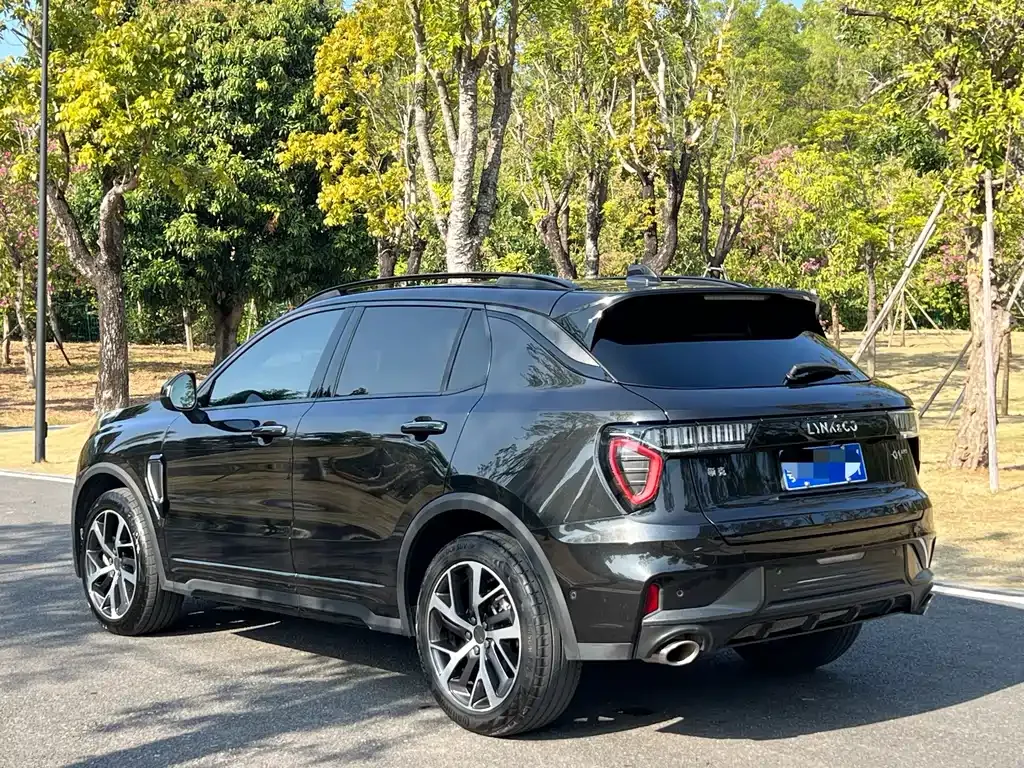 Lynk & Co 01 — фото 9