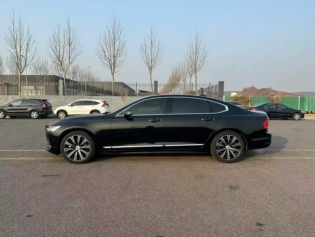 Volvo S90 — фото 5