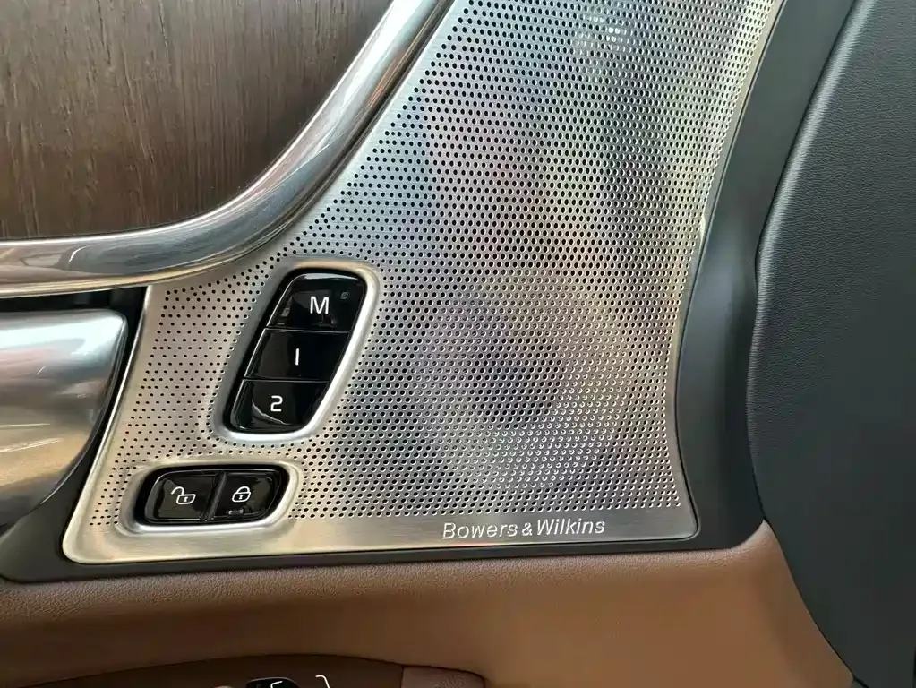 Volvo S90 — фото 10