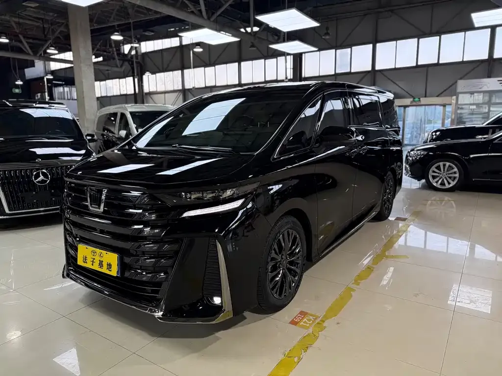 Toyota Vellfire — фото 6