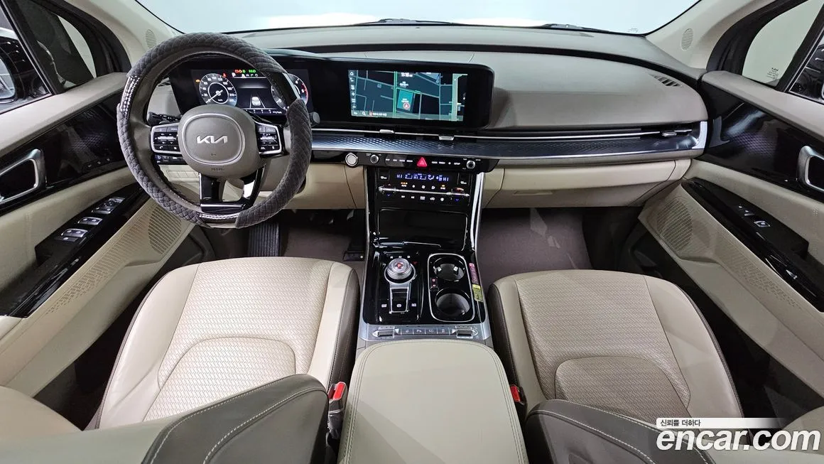 Kia Carnival — фото 10