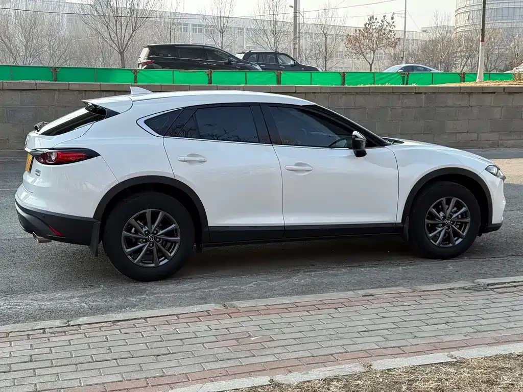 Mazda CX-4 — фото 6