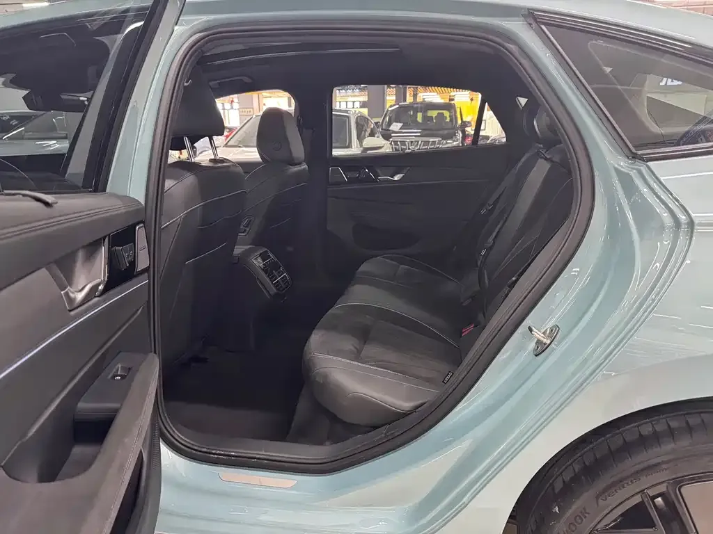 Volkswagen Passat — фото 9