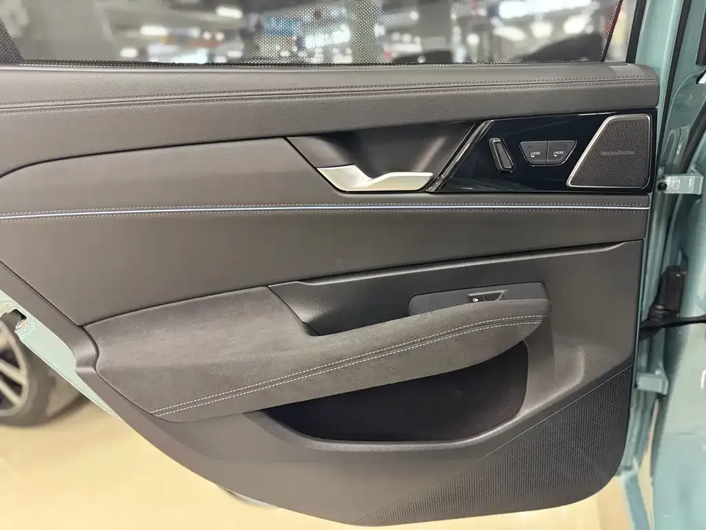 Volkswagen Passat — фото 8