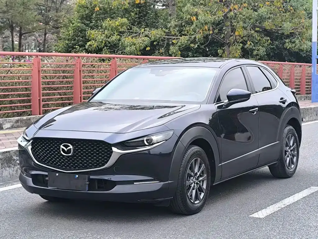 Mazda CX-30 — фото 1