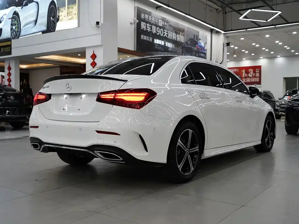 Mercedes-Benz A-Class — фото 8