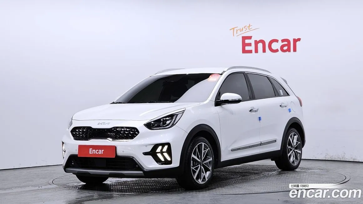 Kia Niro — фото 1