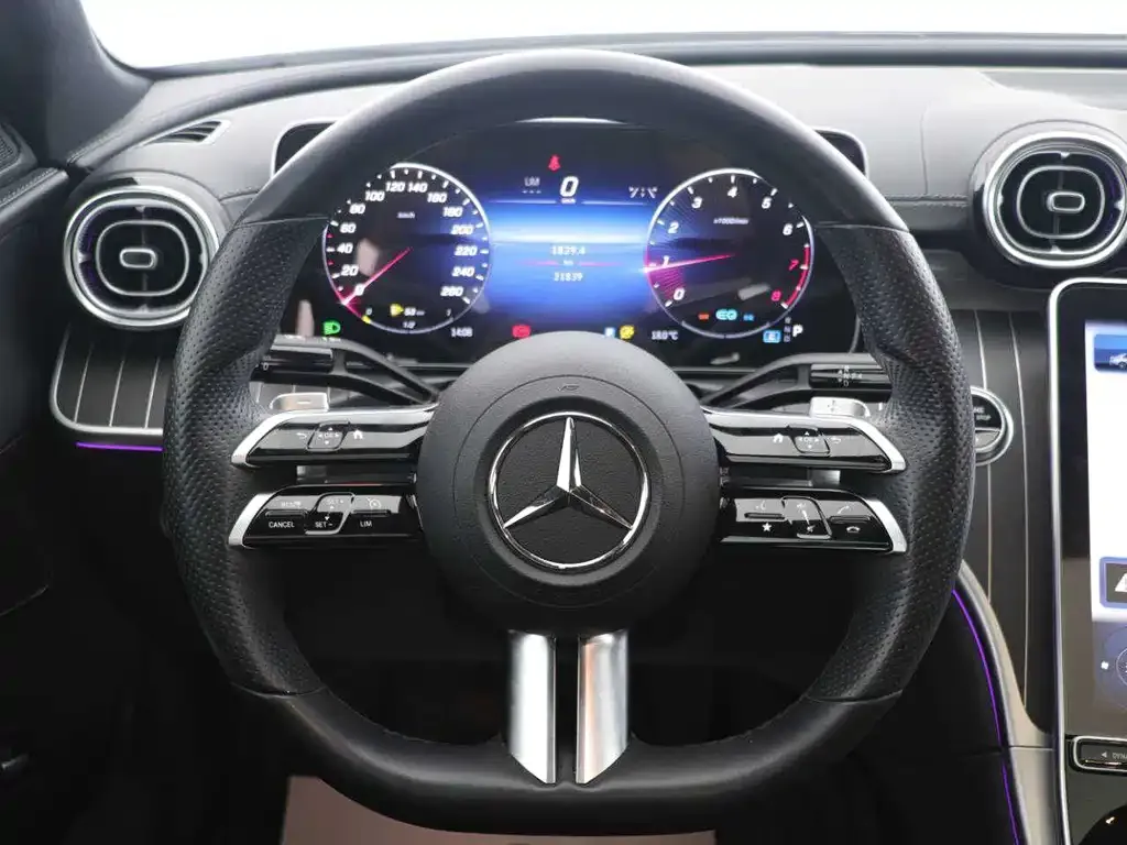 Mercedes-Benz C-Class — фото 10