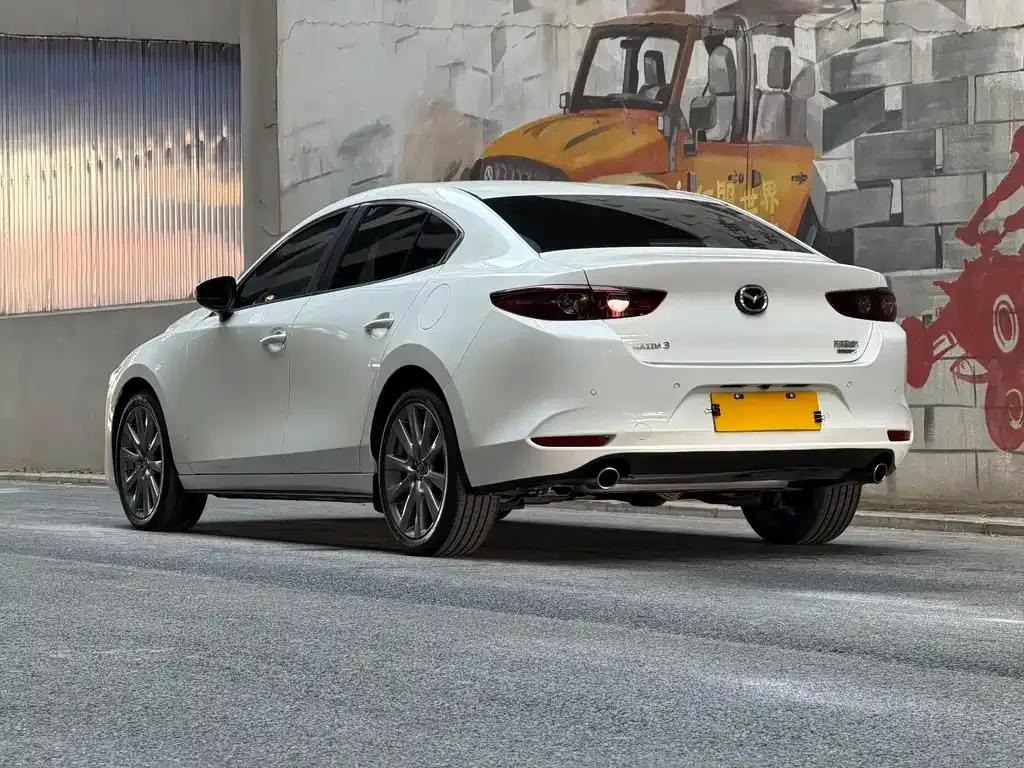 Mazda 3 Axela — фото 8