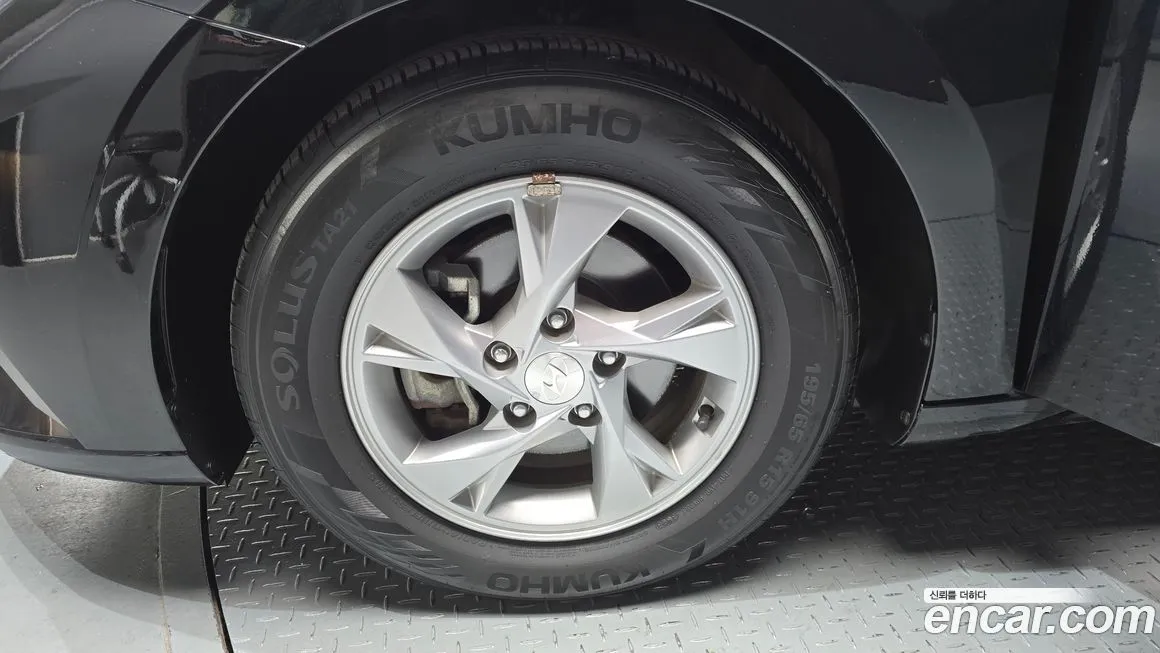 Hyundai AVANTE — фото 8