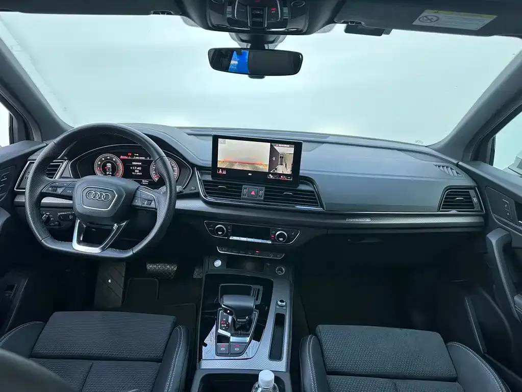 Audi Q5L Sportback — фото 7