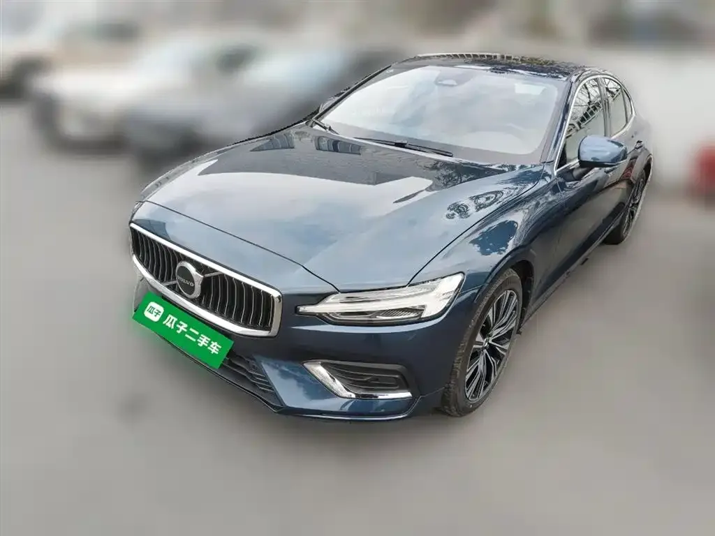 Volvo S60 — фото 4