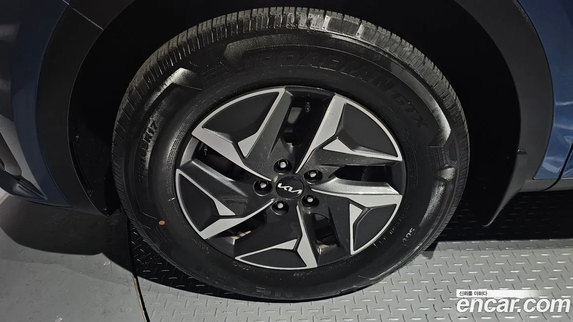 Kia Sorento — фото 5