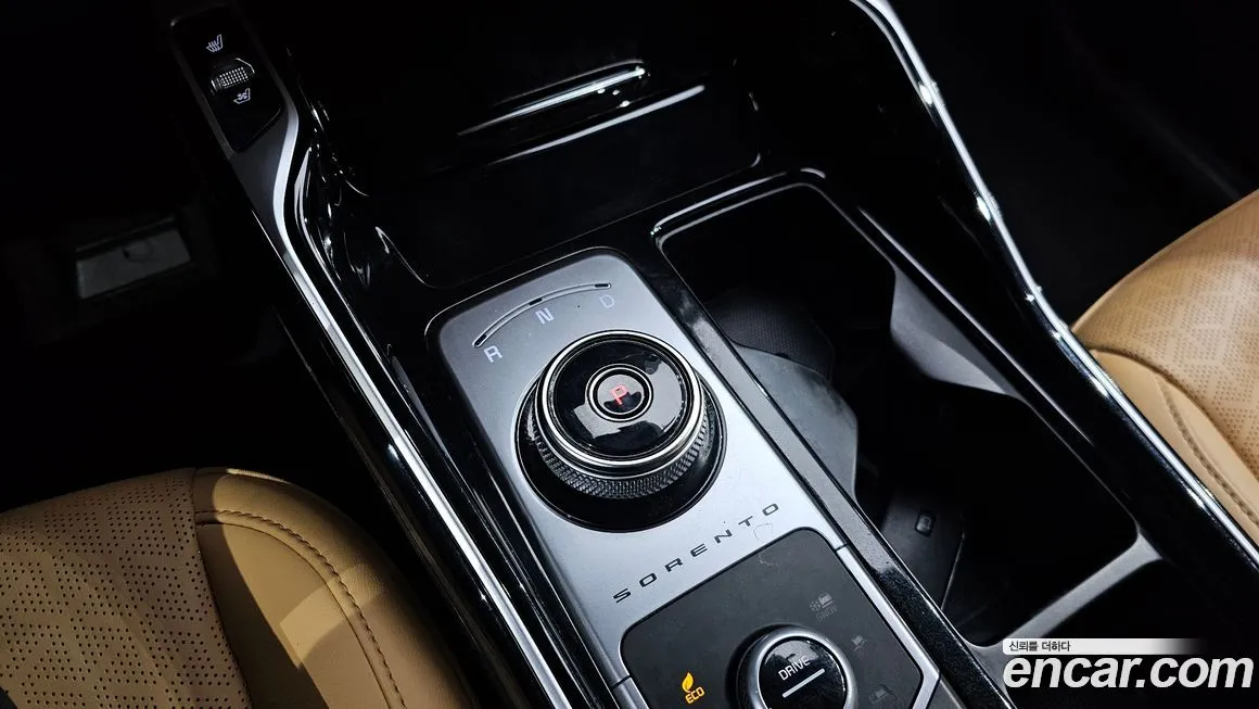 Kia Sorento — фото 10