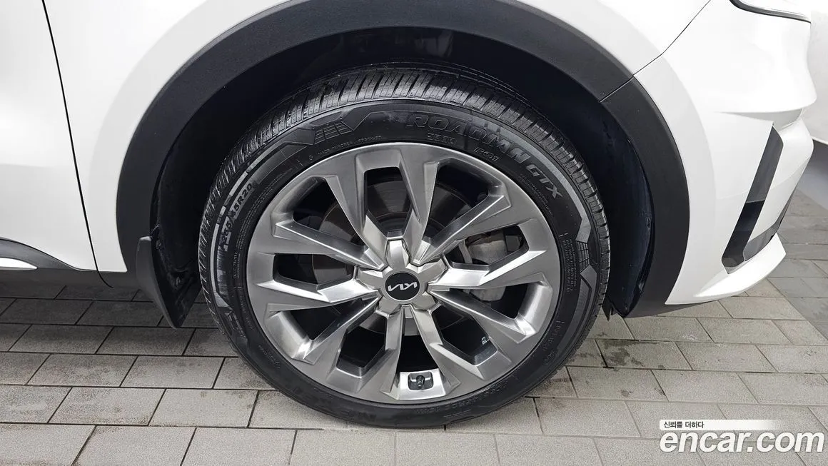 Kia Sorento — фото 6