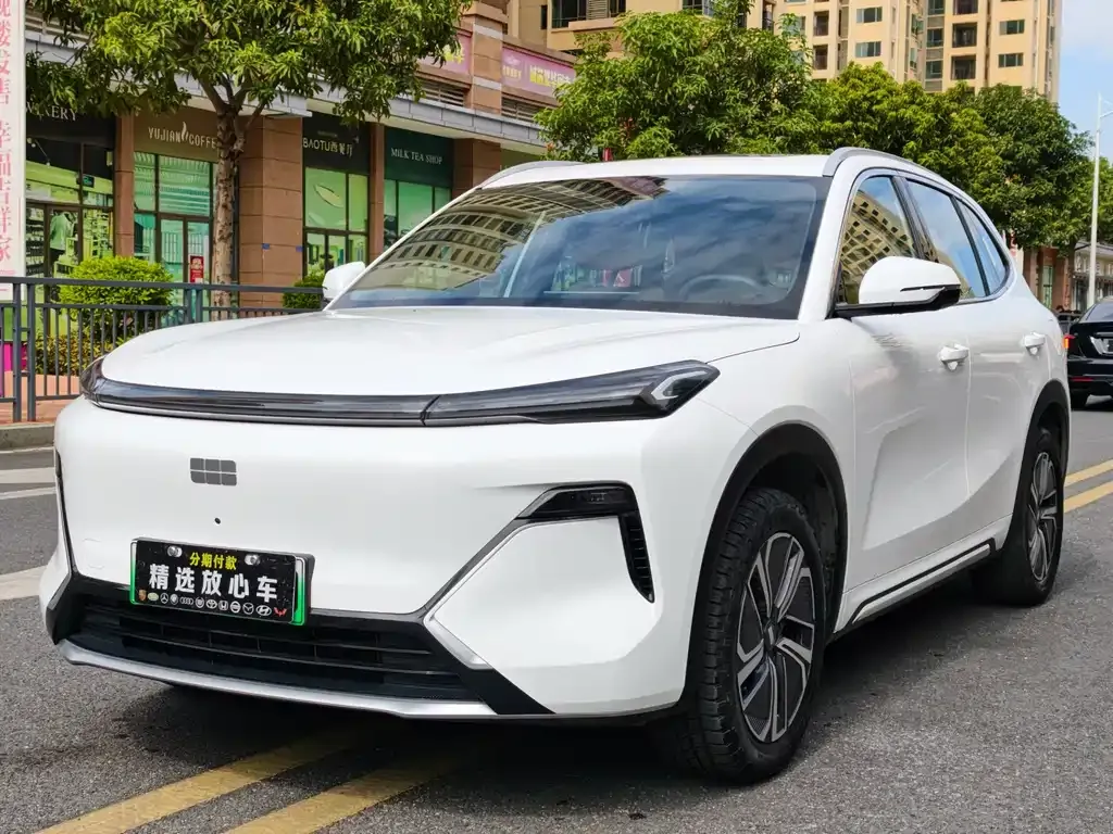 Geely Galaxy Xingjian 7 — фото 1