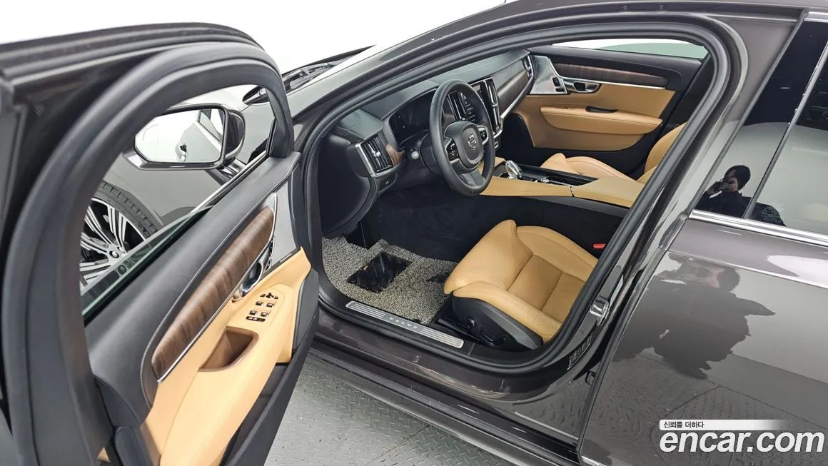 Volvo S90 — фото 10