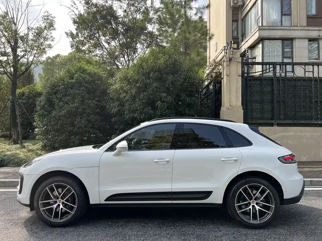 Porsche Macan — фото 9