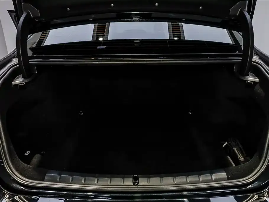 BMW 7 Series — фото 6