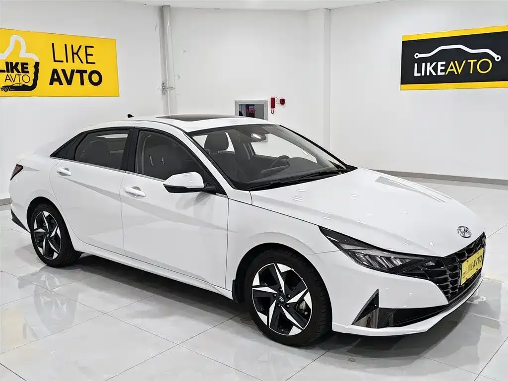 Hyundai Elantra — фото 3