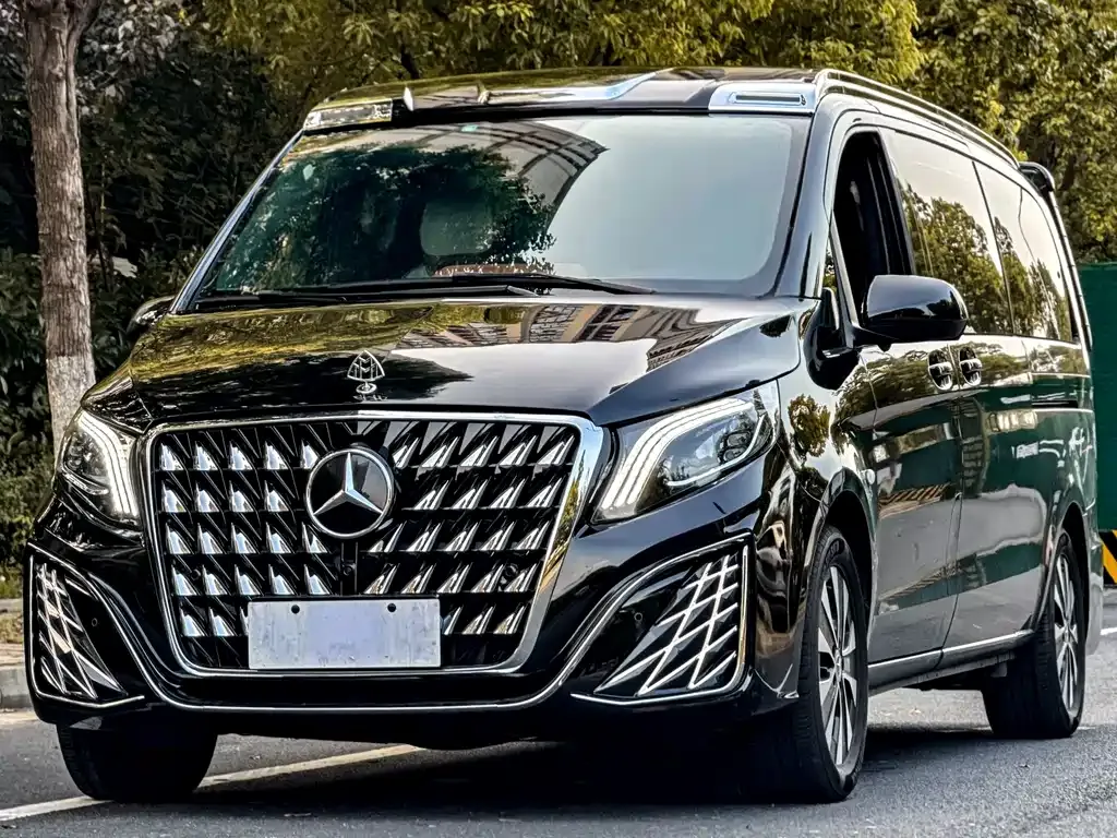 Mercedes-Benz Vito — фото 1