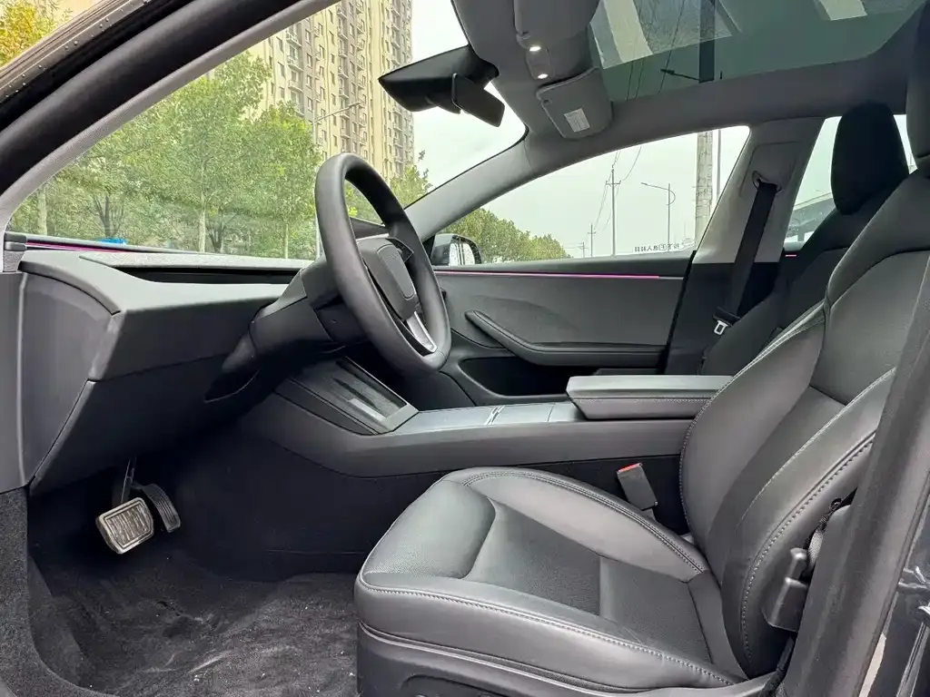 Tesla Model 3 — фото 2