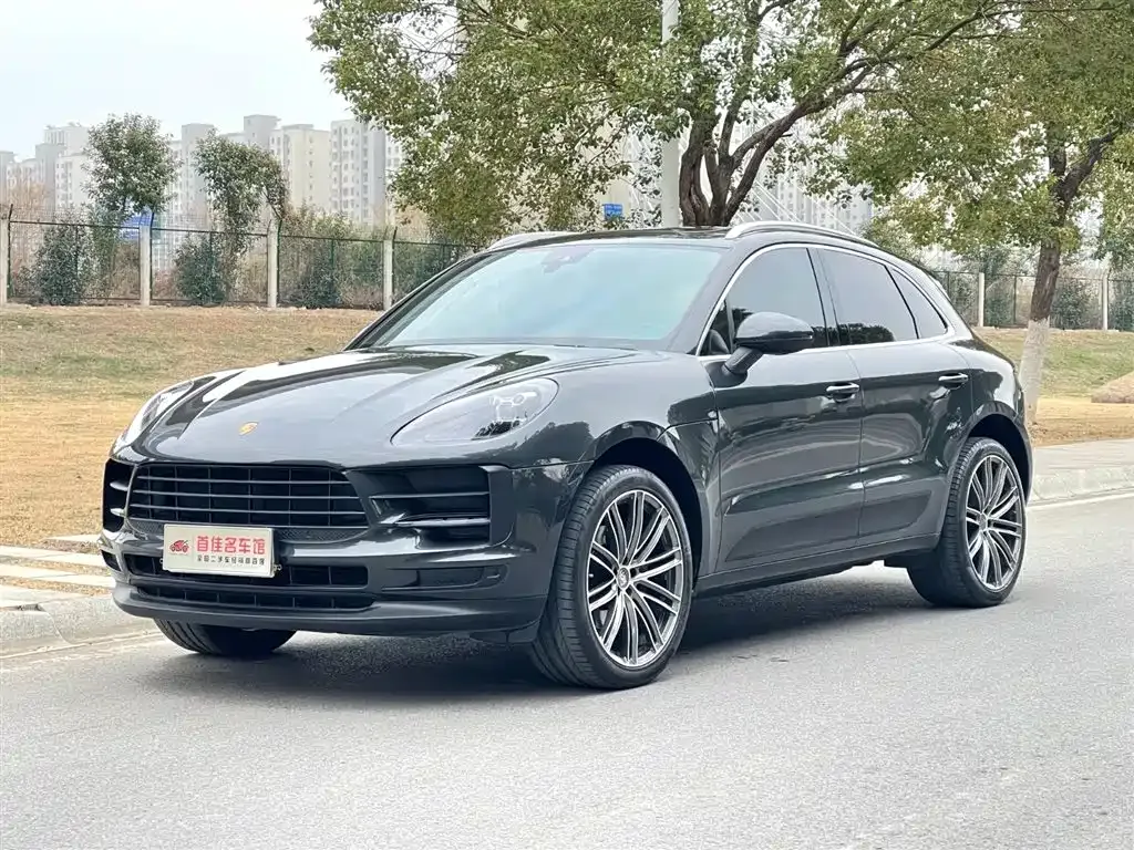 Porsche Macan — фото 1