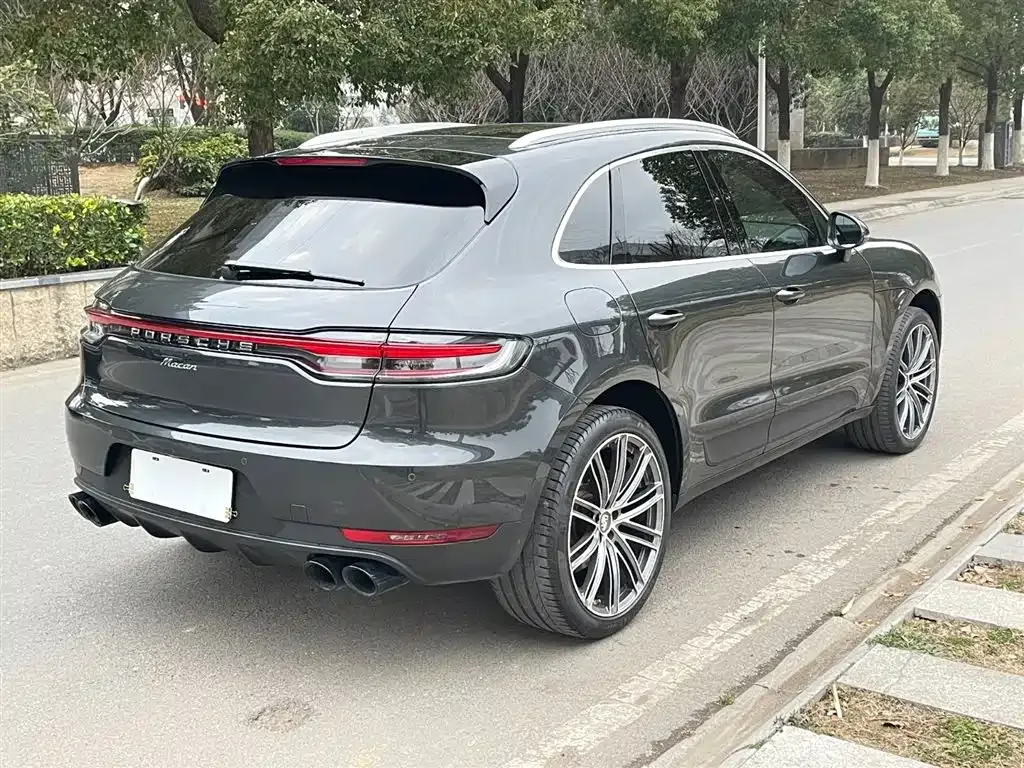 Porsche Macan — фото 8
