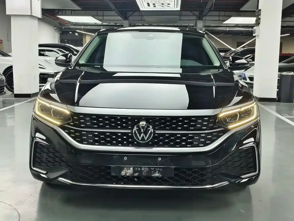 Volkswagen Passat — фото 7