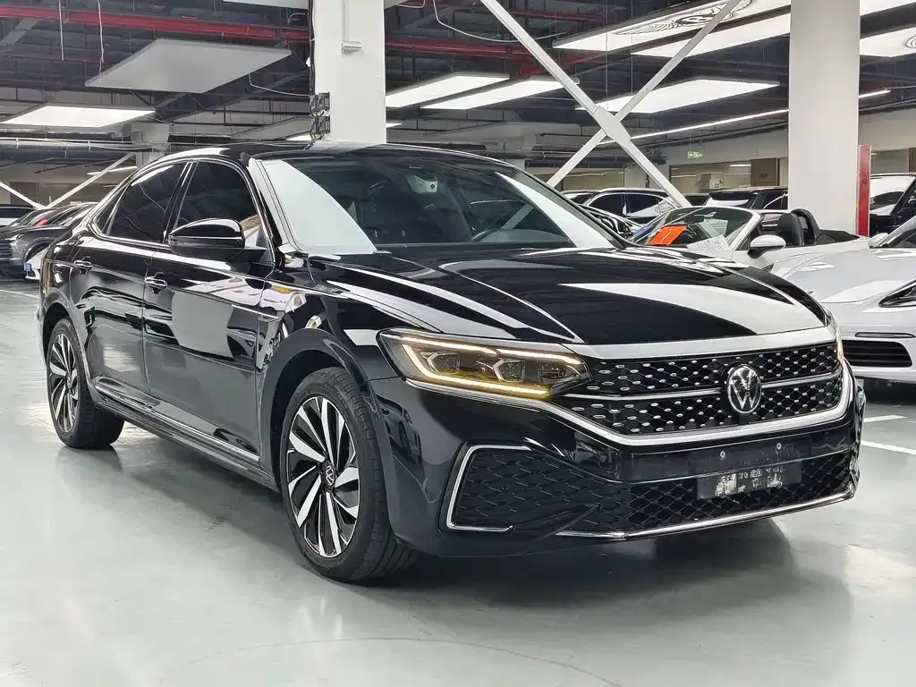 Volkswagen Passat — фото 2