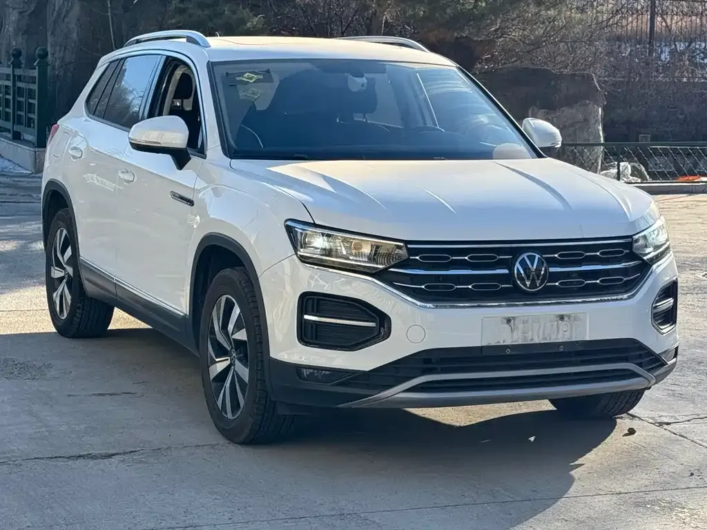 Volkswagen Tharu — фото 2