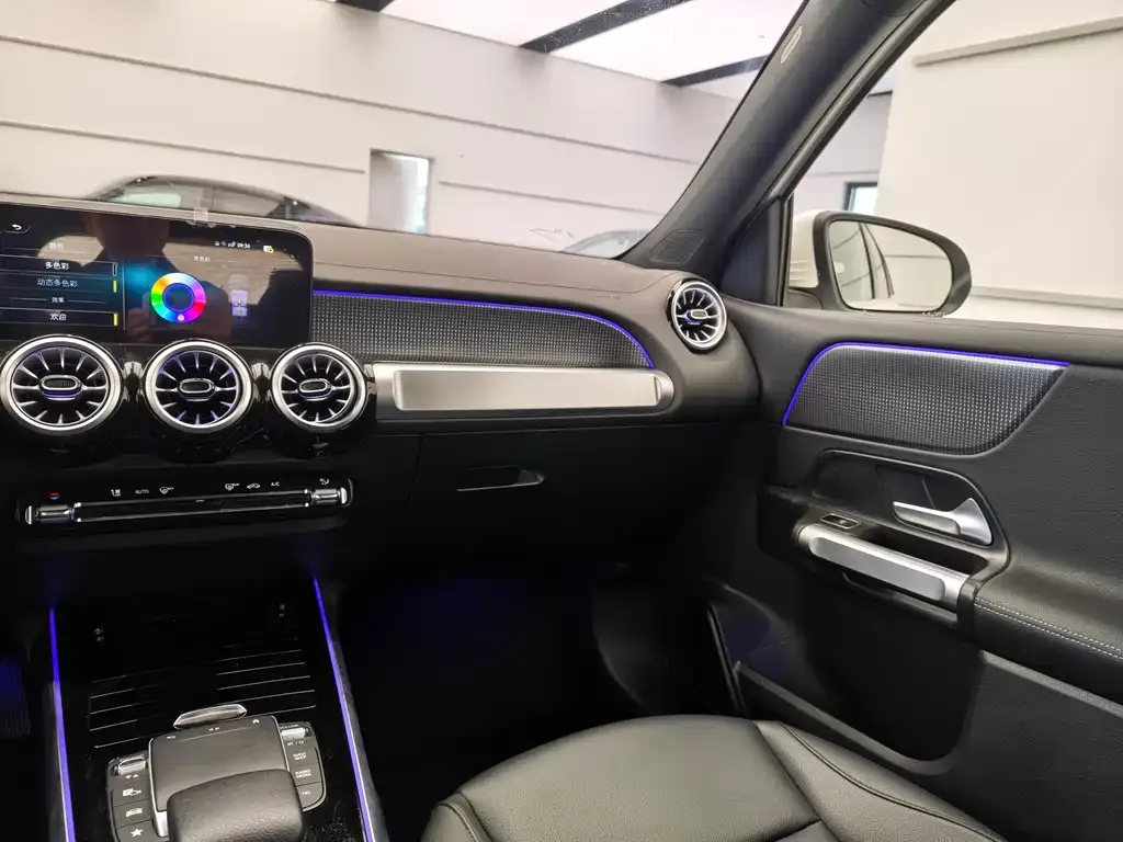 Mercedes-Benz GLA — фото 10