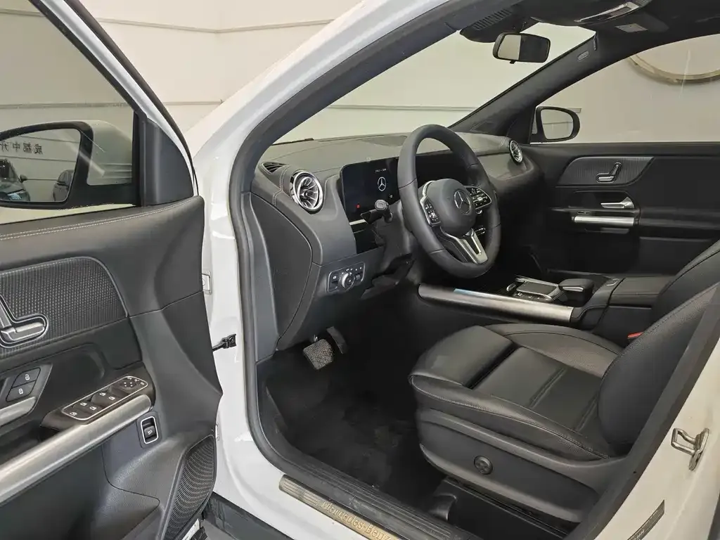 Mercedes-Benz GLA — фото 9