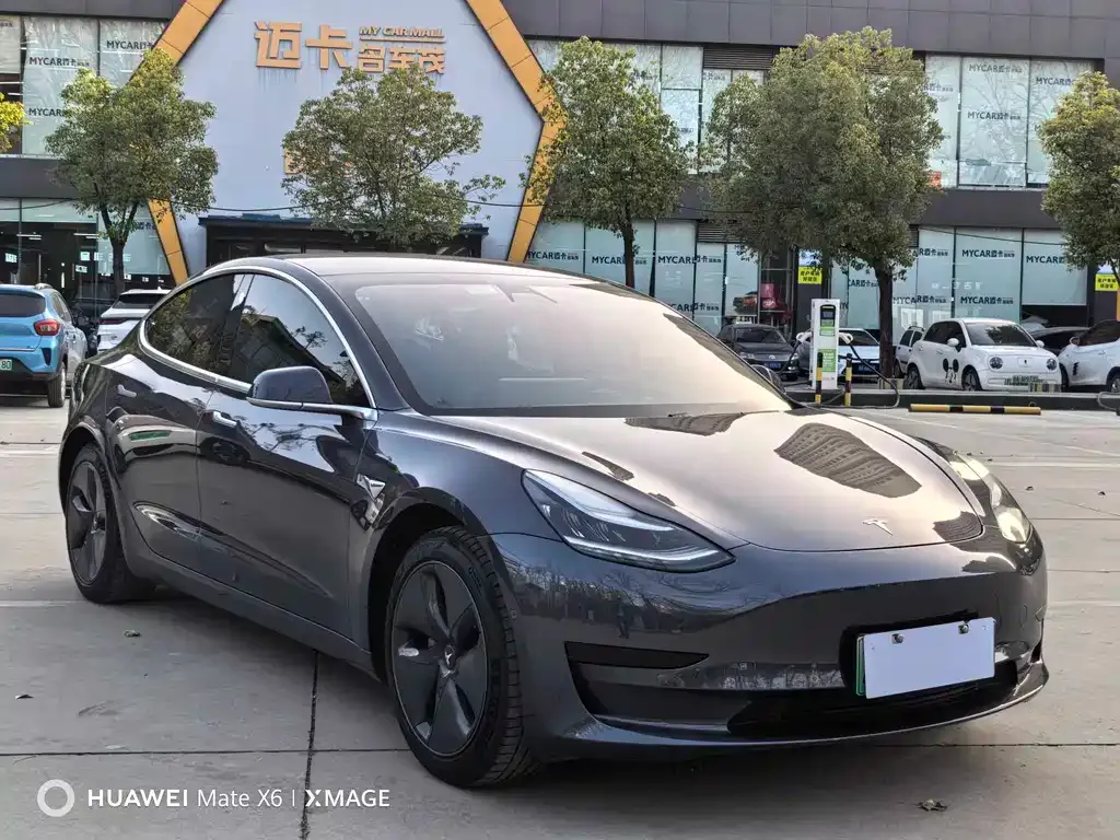 Tesla Model 3 — фото 6