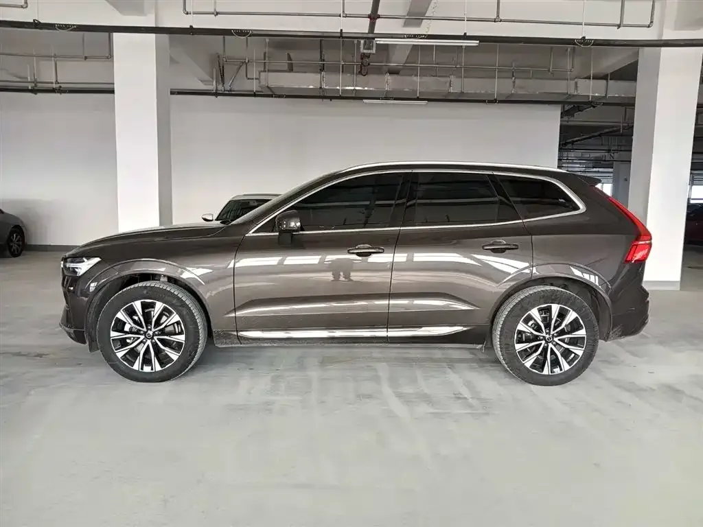 Volvo XC60 — фото 2