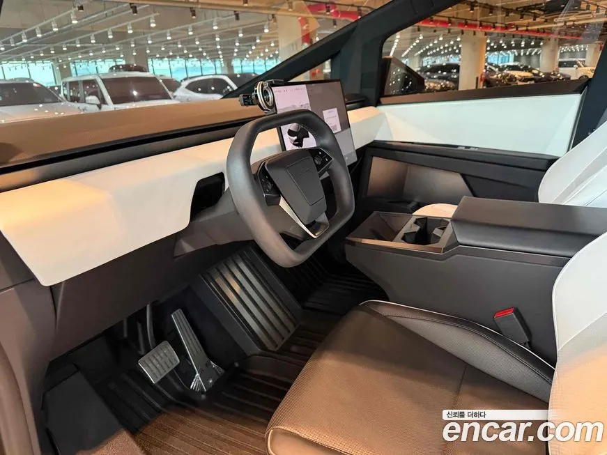 Tesla Cybertruck — фото 10