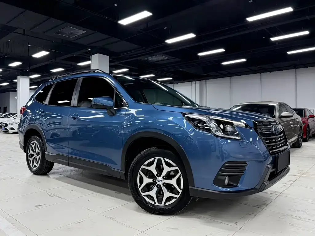 Subaru Forester — фото 4
