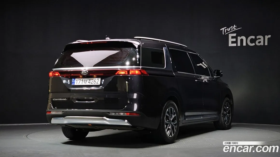 Kia Carnival — фото 2